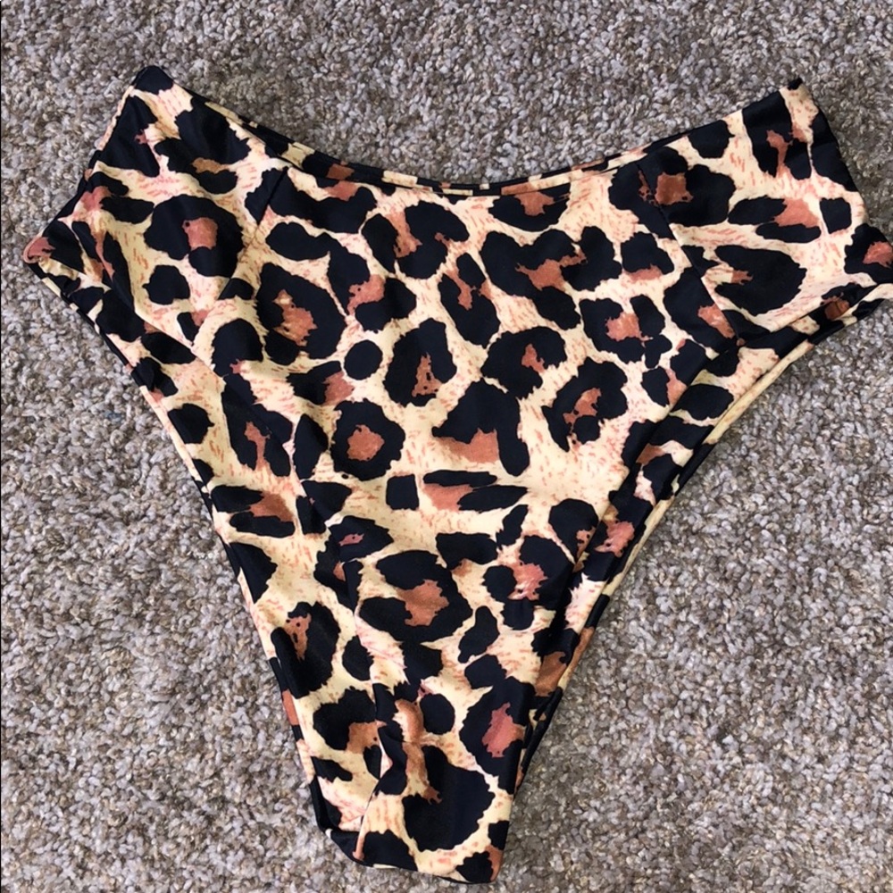 Bikini bottoms